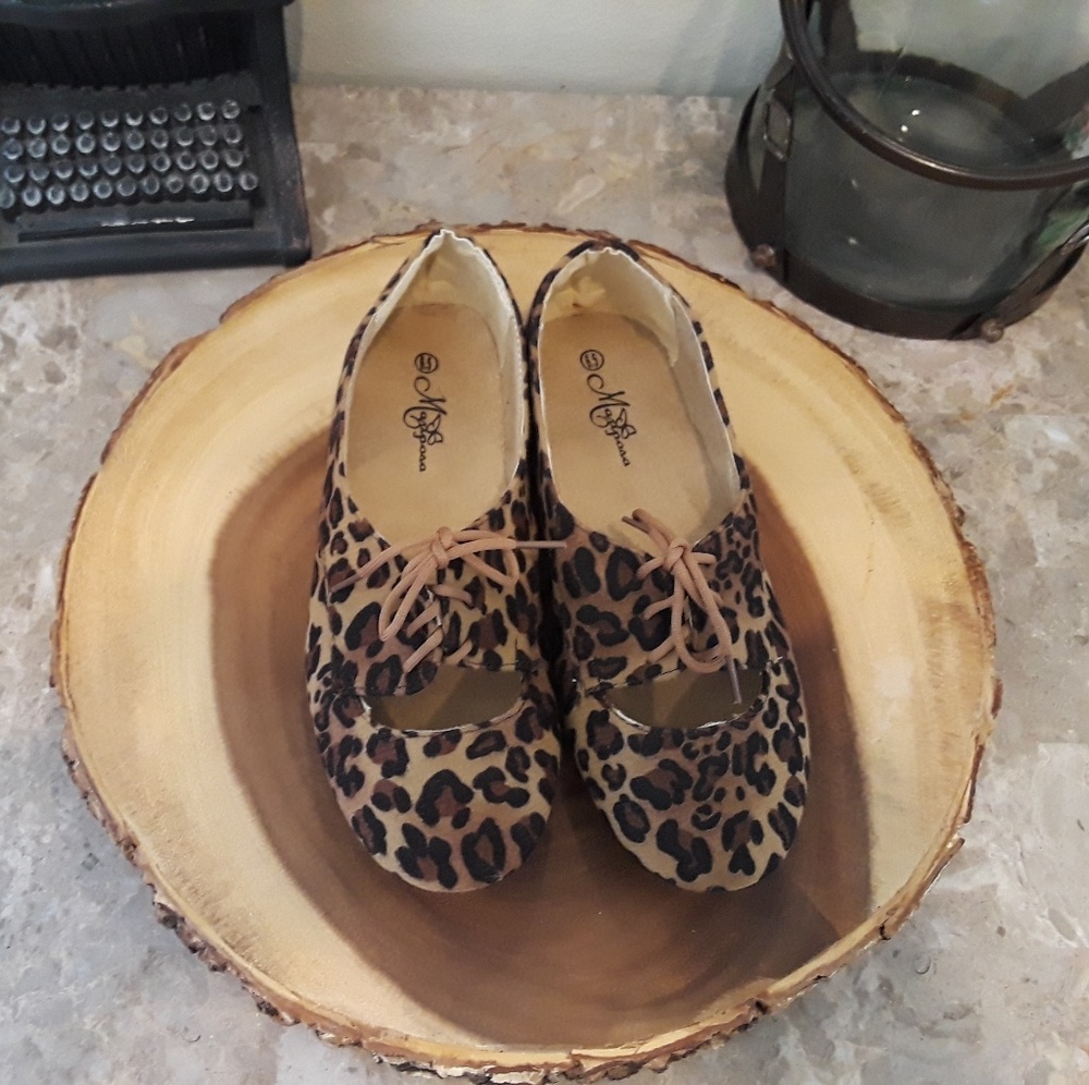 Women's leopard Oxford flats